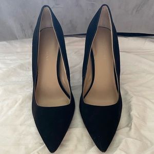 Saks 5th ave black suede pump